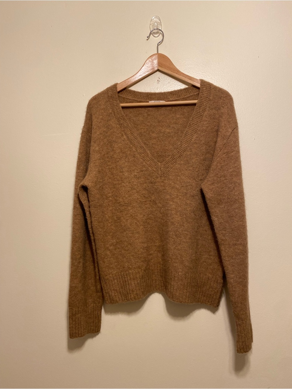 AYR Women's V-Neck Sweater in Camel Brown. Size L